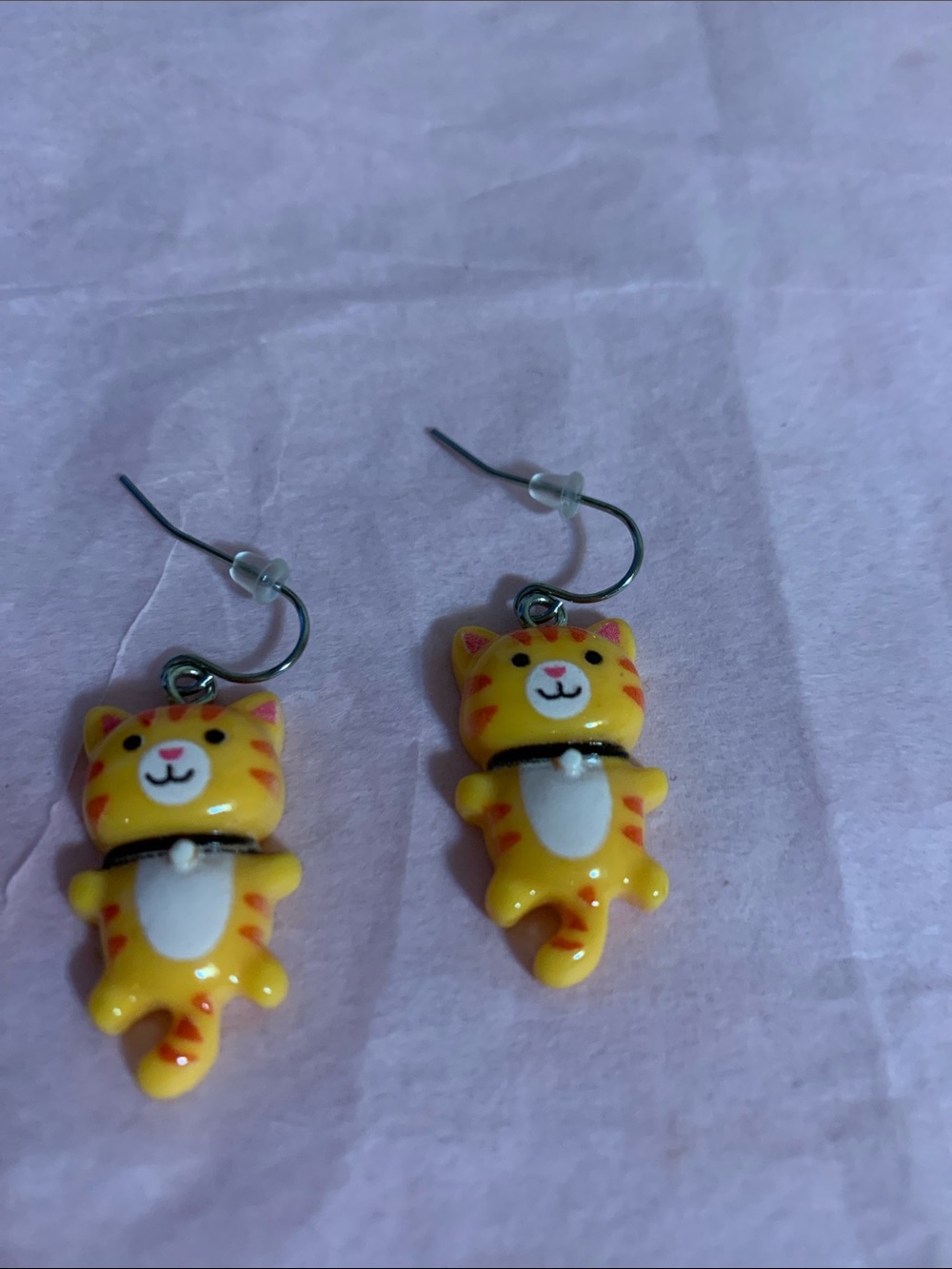 Yellow Cat Dangle Earrings – Cute Kitten Charm for Women